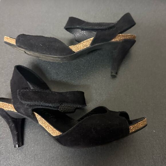 Pedro Garcia Willow Low Heel Sandal in Black Suede Leather Size 37 7 Classic - Picture 6 of 13